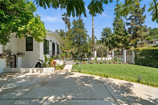 2427 N Verdugo, Glendale, CA 91208 — photo 5 of 47