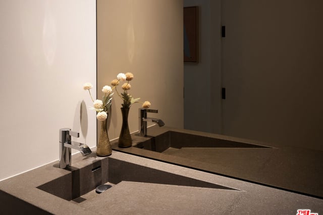 8899 Beverly Boulevard 4F, West Hollywood, CA 90048 — photo 13 of 26