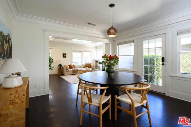 2238 W 28th Street, Los Angeles, CA 90018 — photo 11 of 44