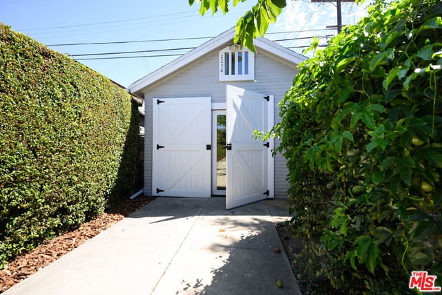 2238 W 28th Street, Los Angeles, CA 90018 — photo 32 of 44