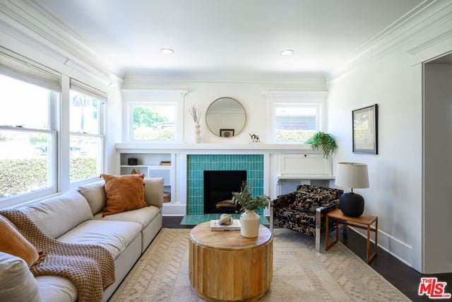2238 W 28th Street, Los Angeles, CA 90018 — photo 7 of 44