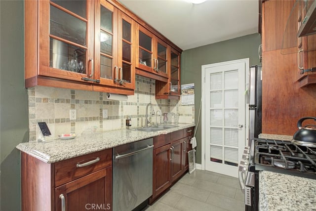 3220 Altura Avenue 217, Glendale, CA 91214 — photo 11 of 18
