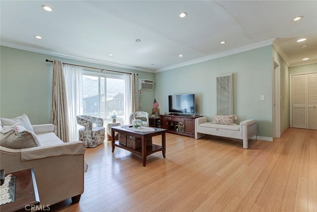 3220 Altura Avenue 217, Glendale, CA 91214 — photo 9 of 18