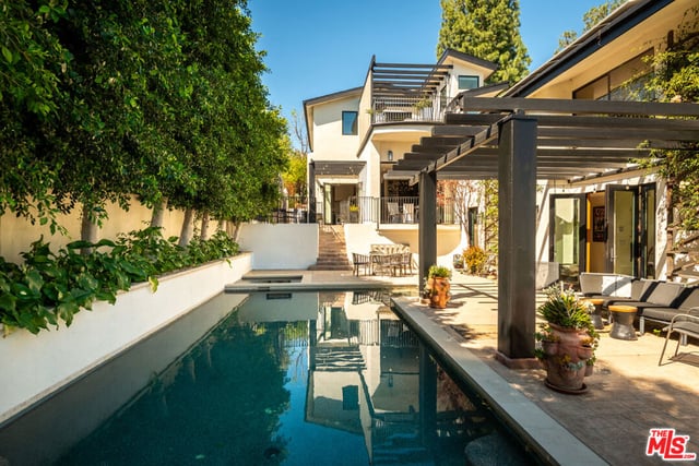 16820 Oak View Drive, Encino, CA 91436 — photo 40 of 68