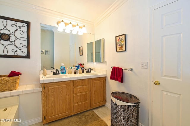 193 Little John Lane, Westlake Village, CA 91361 — photo 13 of 56