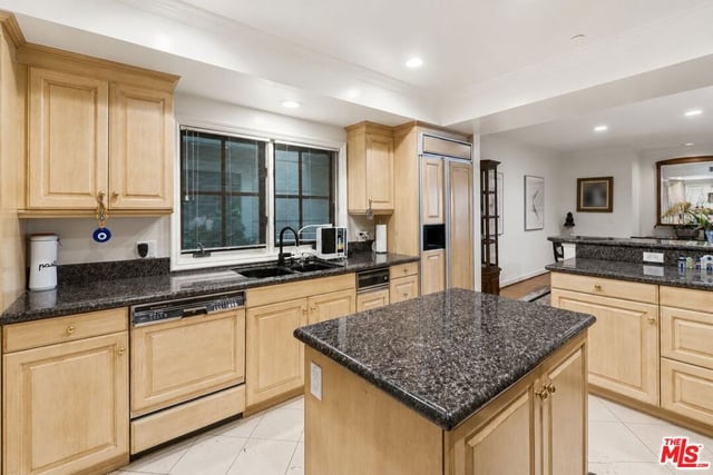 277 S Spalding Drive 203, Beverly Hills, CA 90212 — photo 14 of 26