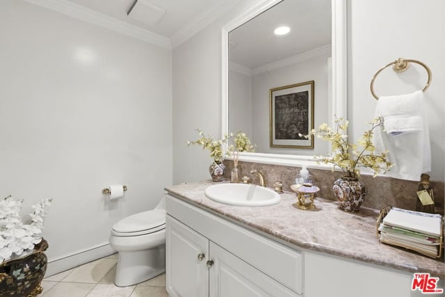 277 S Spalding Drive 203, Beverly Hills, CA 90212 — photo 15 of 26