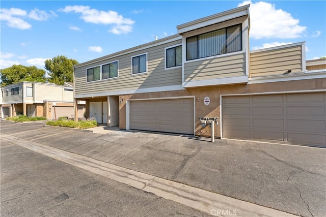 10730 Woodley Avenue 7, Granada Hills, CA 91344 — photo 42 of 49