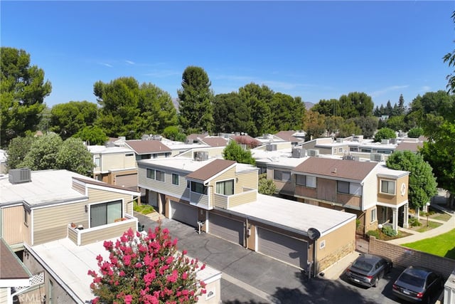 10730 Woodley Avenue 7, Granada Hills, CA 91344 — photo 49 of 49