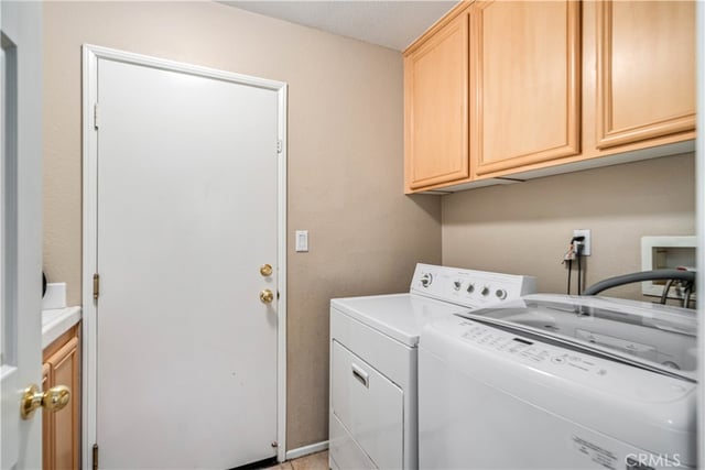 39361 Chantilly Ln, Palmdale, CA 93551 — photo 25 of 61