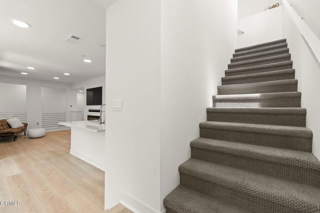 1244 E Thompson Boulevard 101, Ventura, CA 93001 — photo 25 of 65