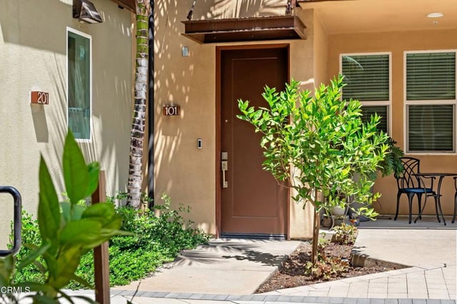 1244 E Thompson Boulevard 101, Ventura, CA 93001 — photo 4 of 65