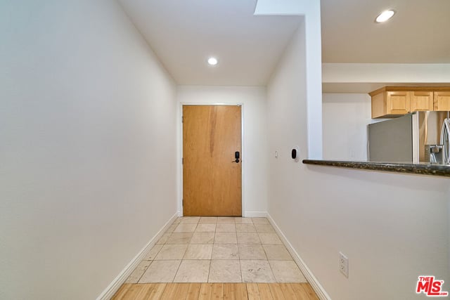 1042 S Kingsley Drive PH4, Los Angeles, CA 90006 — photo 33 of 35