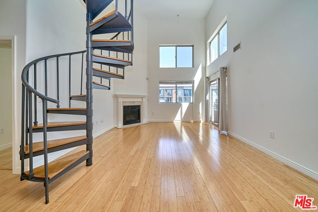 1042 S Kingsley Drive PH4, Los Angeles, CA 90006 — photo 5 of 35