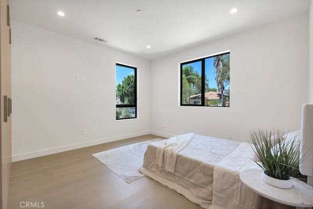 17534 Collins, Encino, CA 91316 — photo 35 of 46