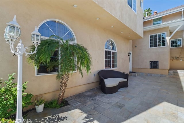 4520 Kingswell Avenue, Los Angeles, CA 90027 — photo 38 of 53