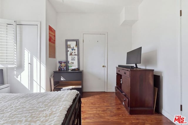2651 Van Buren Place, Los Angeles, CA 90007 — photo 14 of 38