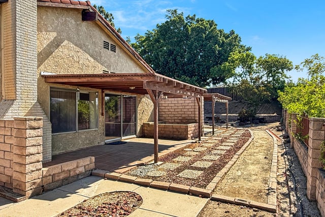 2167 Stoneman Street, Simi Valley, CA 93065 — photo 14 of 56