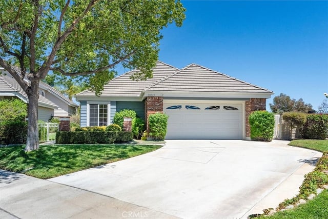 26012 Lucerne Court, Valencia, CA 91355 — photo 6 of 44