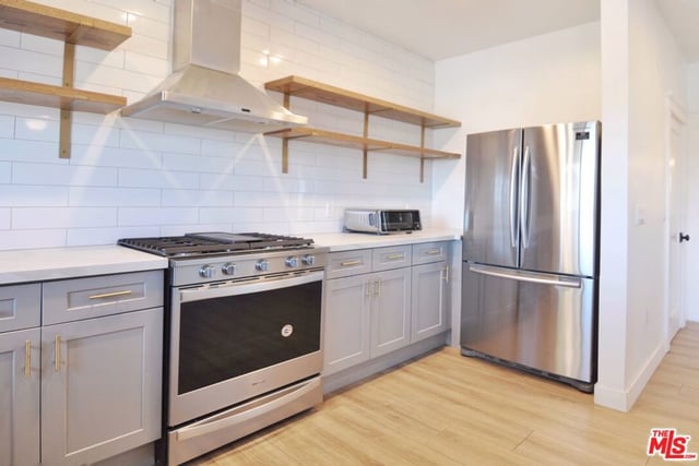 800 Pacific Avenue 401, Long Beach, CA 90813 — photo 10 of 34