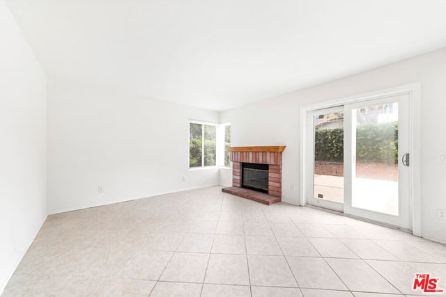 4188 Trailcrest Drive, Moorpark, CA 93021 — photo 11 of 34