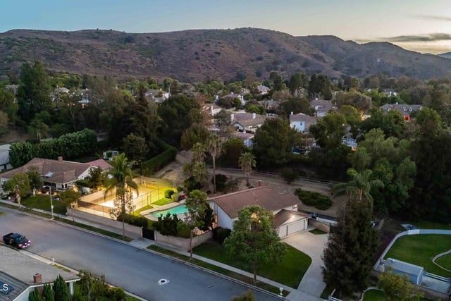 652 Stonebrook Street, Simi Valley, CA 93065 — photo 40 of 61