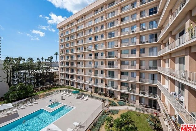 100 S Doheny Drive 519, Los Angeles, CA 90048 — photo 2 of 4