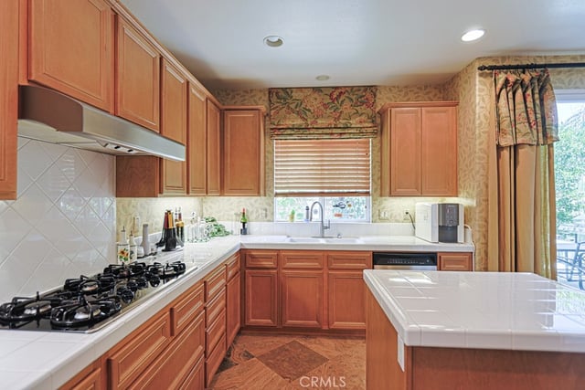 1829 Swan Falls, Simi Valley, CA 93065 — photo 10 of 38