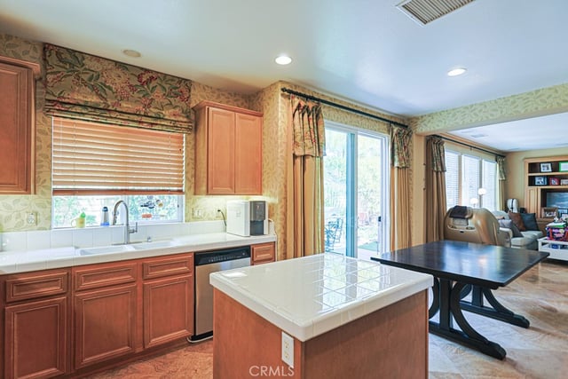 1829 Swan Falls, Simi Valley, CA 93065 — photo 12 of 38