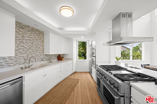 6969 Woodrow Wilson Drive, Los Angeles, CA 90068 — photo 16 of 51