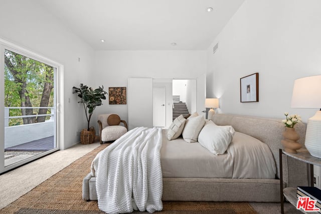 6969 Woodrow Wilson Drive, Los Angeles, CA 90068 — photo 20 of 51