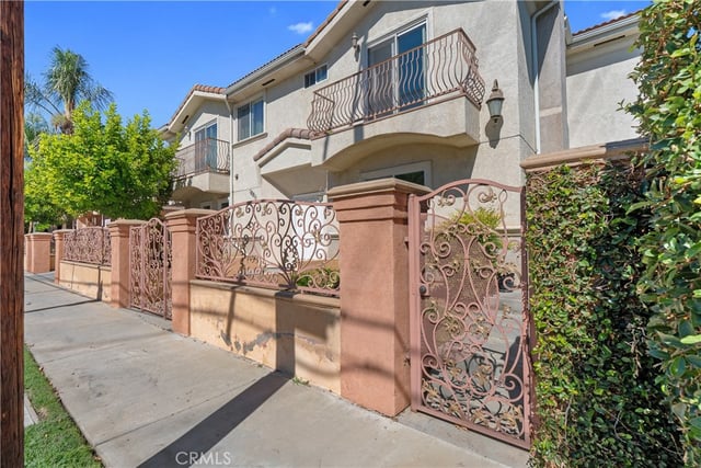 18811 Topham, Tarzana, CA 91335 — photo 3 of 48