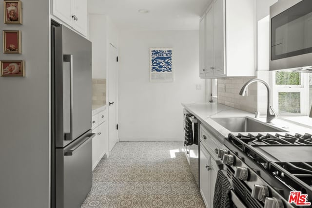 3778 May Street, Los Angeles, CA 90066 — photo 7 of 28