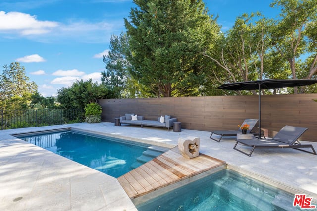 888 Toulon Drive, Pacific Palisades, CA 90272 — photo 31 of 37