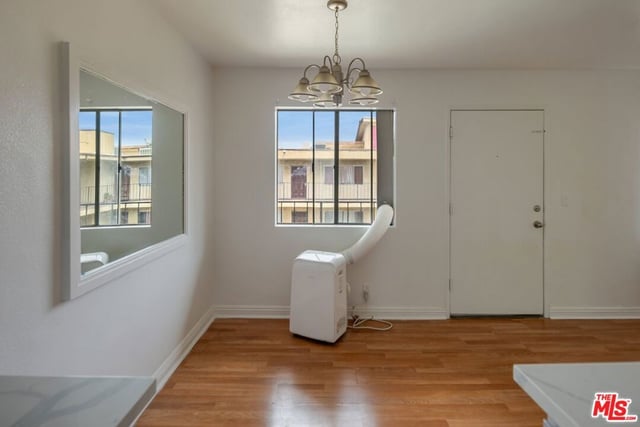8505 Columbus Avenue 307, Los Angeles, CA 91343 — photo 7 of 17