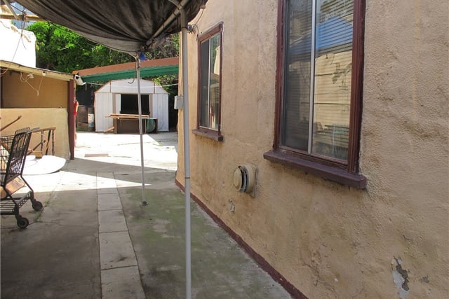 3000 Cazador, Los Angeles, CA 90065 — photo 8 of 24