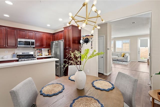 28453 Casselman Lane, Saugus, CA 91350 — photo 11 of 32
