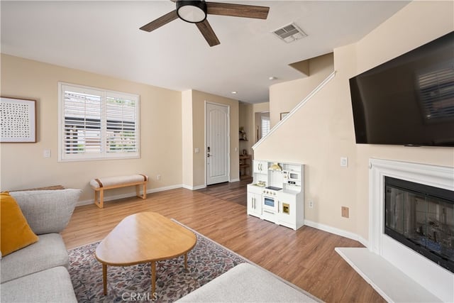 28453 Casselman Lane, Saugus, CA 91350 — photo 6 of 32