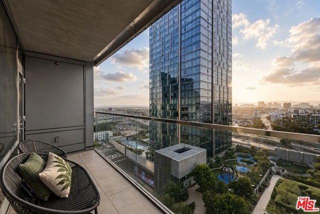 877 Francisco Street 1716, Los Angeles, CA 90017 — photo 10 of 15