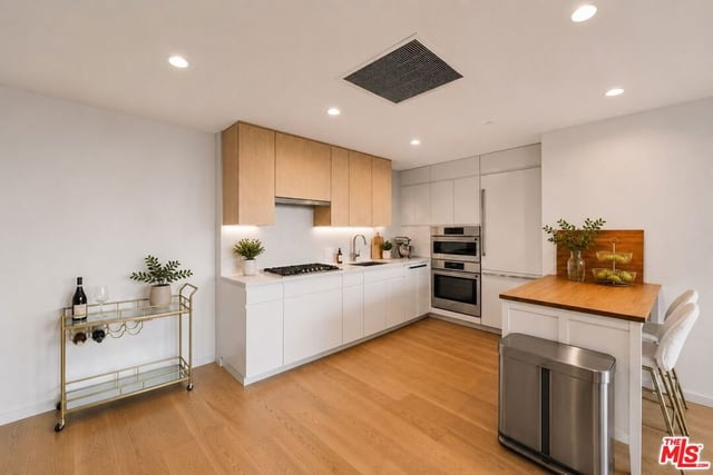 877 Francisco Street 1716, Los Angeles, CA 90017 — photo 5 of 15