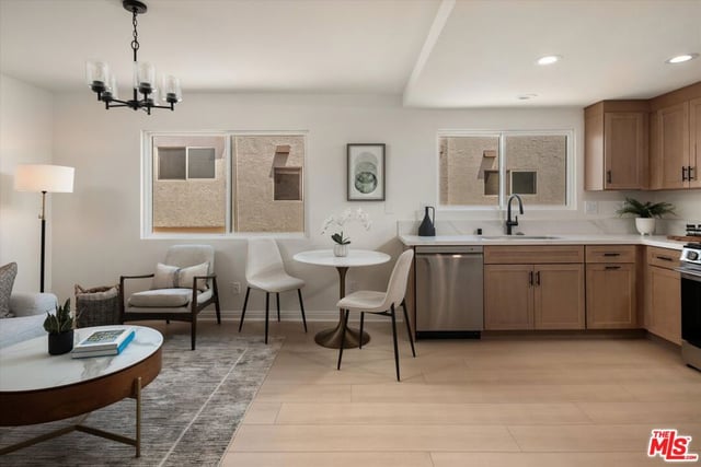 17173 Palisades Circle, Pacific Palisades, CA 90272 — photo 4 of 41