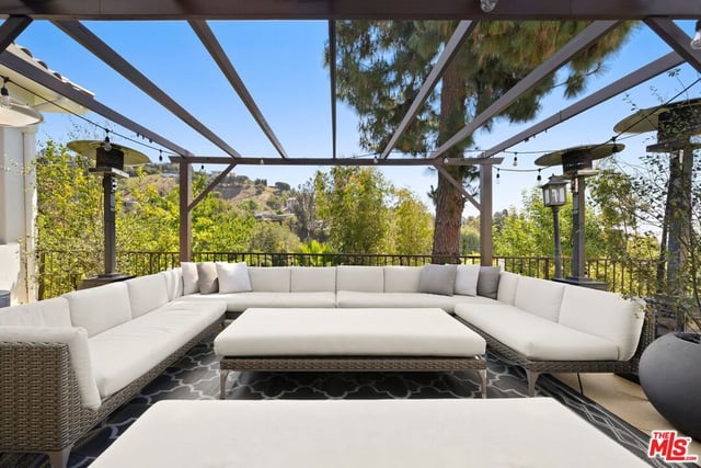 1214 Beverly View Drive, Beverly Hills, CA 90210 — photo 19 of 23