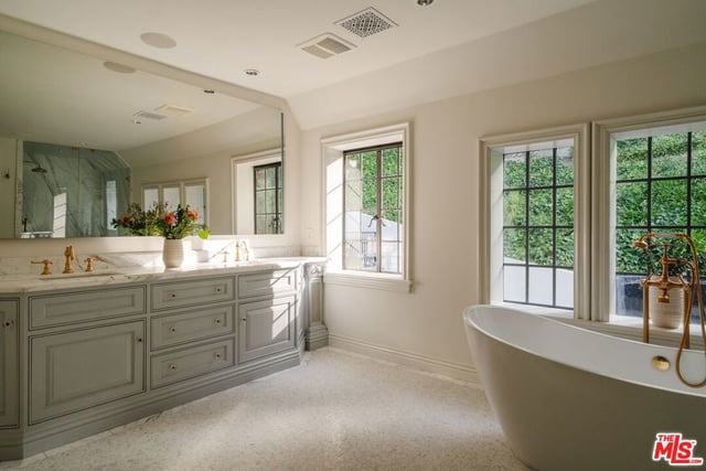 10950 Bellagio Road, Los Angeles, CA 90077 — photo 45 of 55
