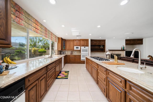 587 Calle Sequoia, Thousand Oaks, CA 91360 — photo 12 of 75