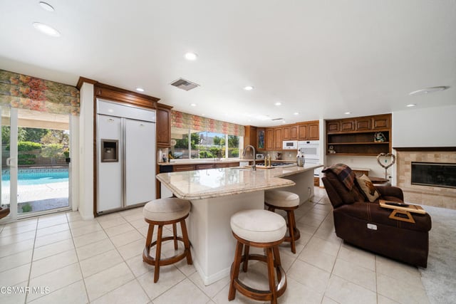 587 Calle Sequoia, Thousand Oaks, CA 91360 — photo 9 of 75