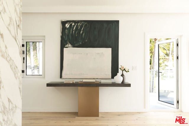1330 Londonderry Place, Los Angeles, CA 90069 — photo 13 of 33