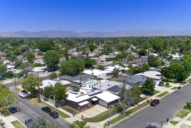 18027 Hatton Street, Reseda, CA 91335 — photo 43 of 46