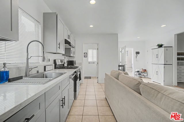 12045 Rives Avenue, Downey, CA 90242 — photo 19 of 26