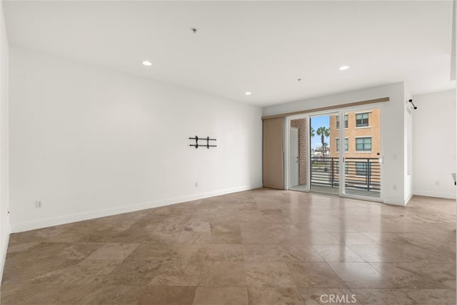300 E 4th Street 201, Long Beach, CA 90802 — photo 3 of 34