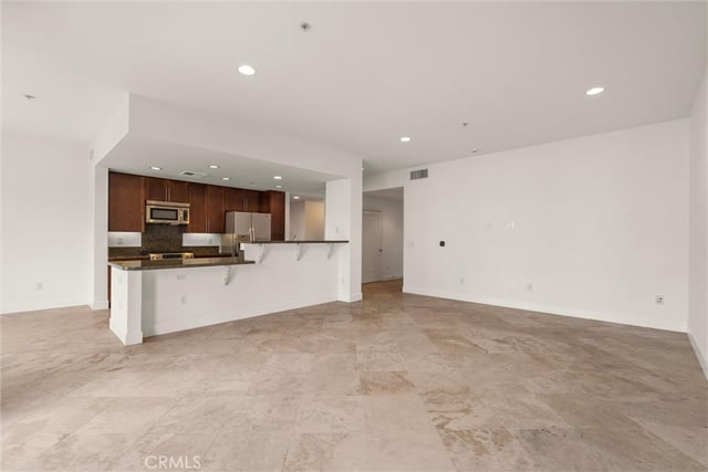 300 E 4th Street 201, Long Beach, CA 90802 — photo 5 of 34
